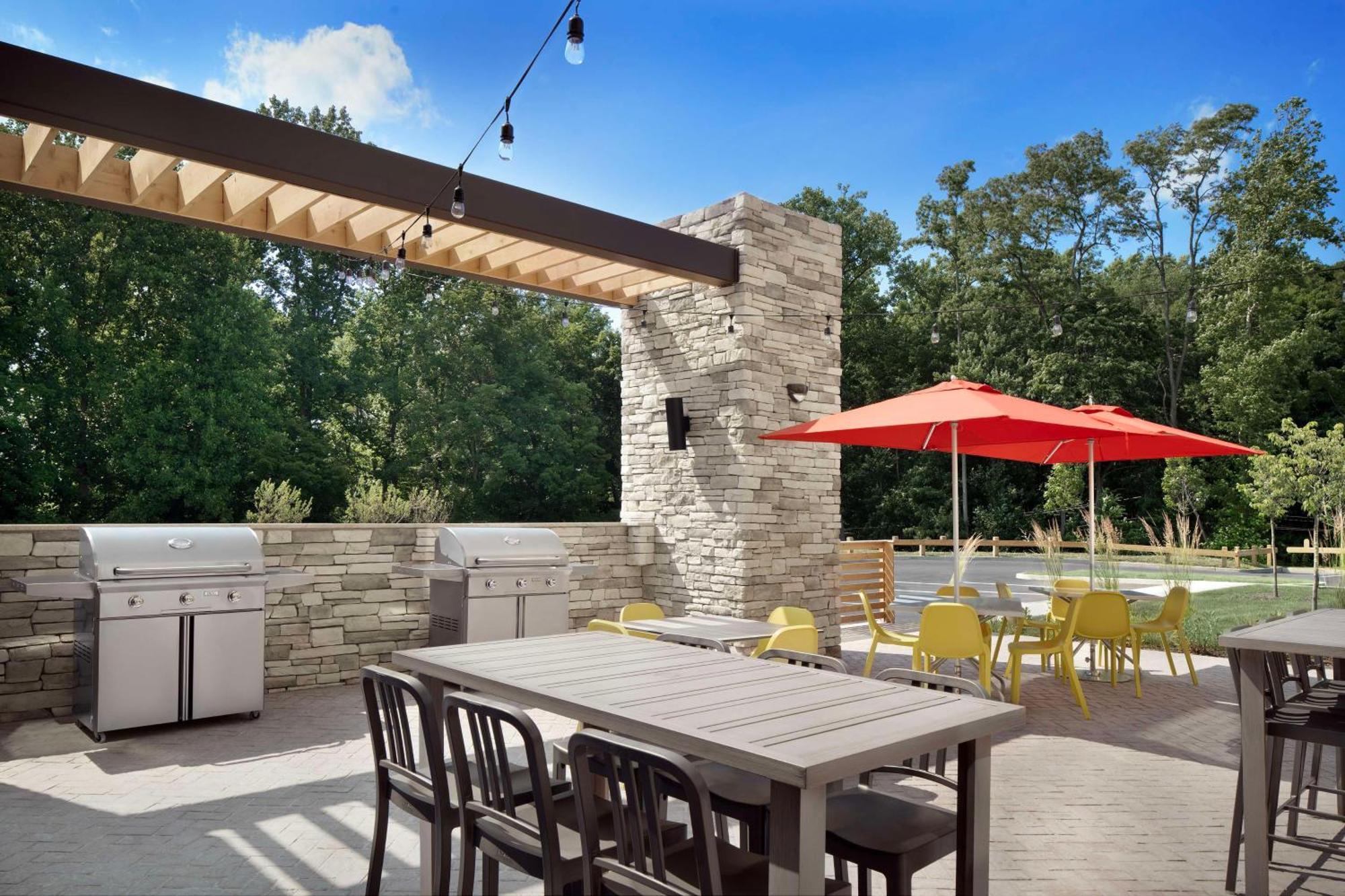 Home2 Suites By Hilton Poughkeepsie Exterior photo